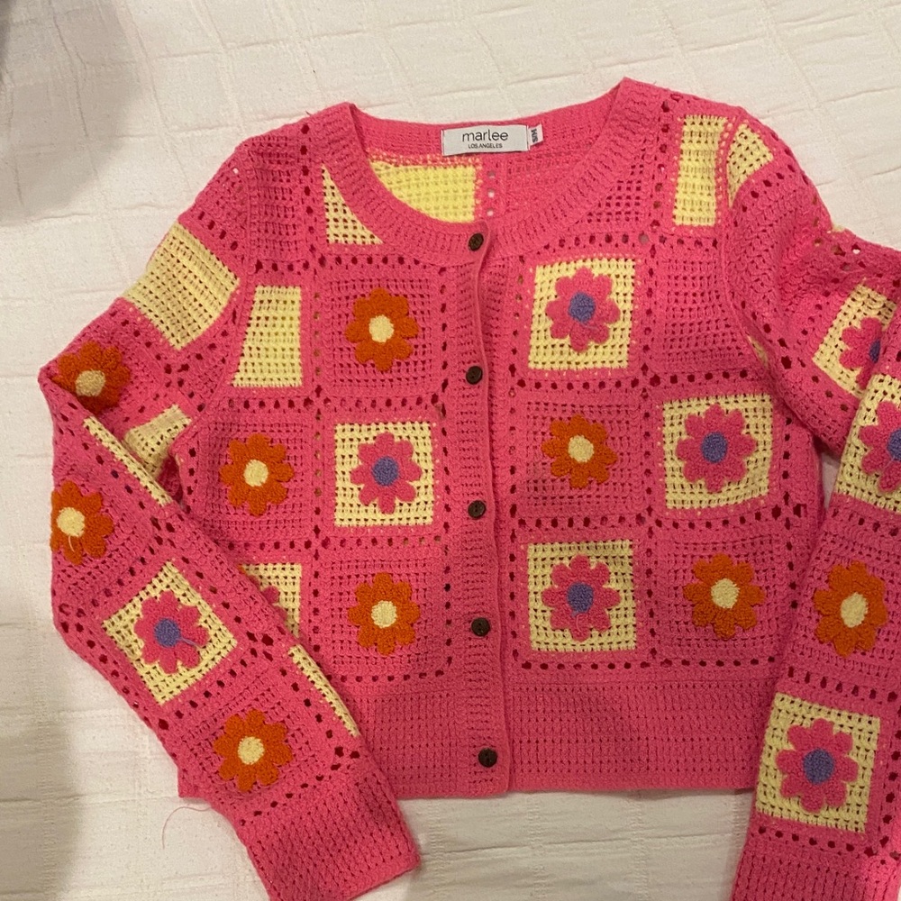 Pink Floral Crochet Cardigan - mint condition (Marlee Los Angeles)